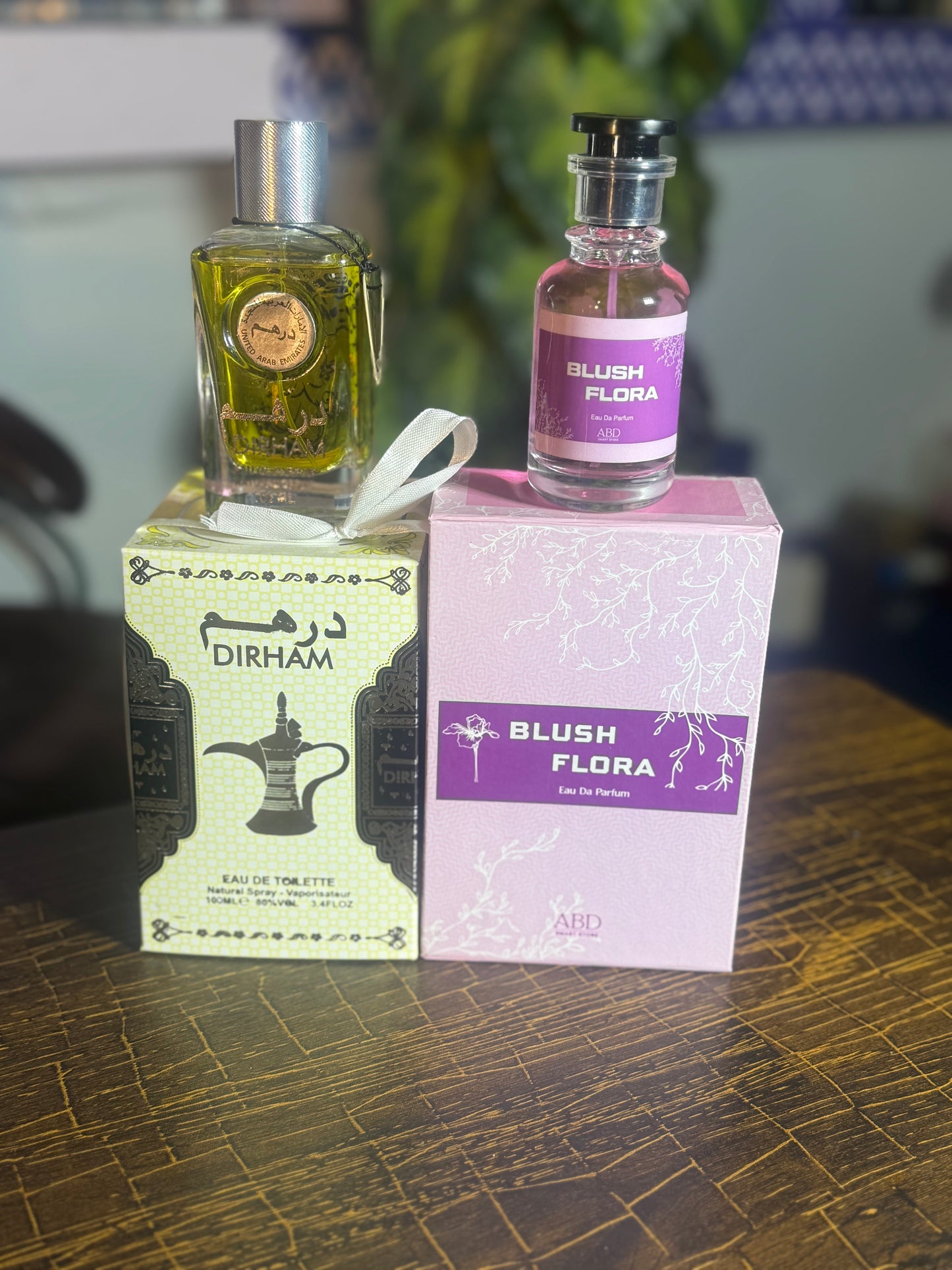 Dirham & Flush Flora