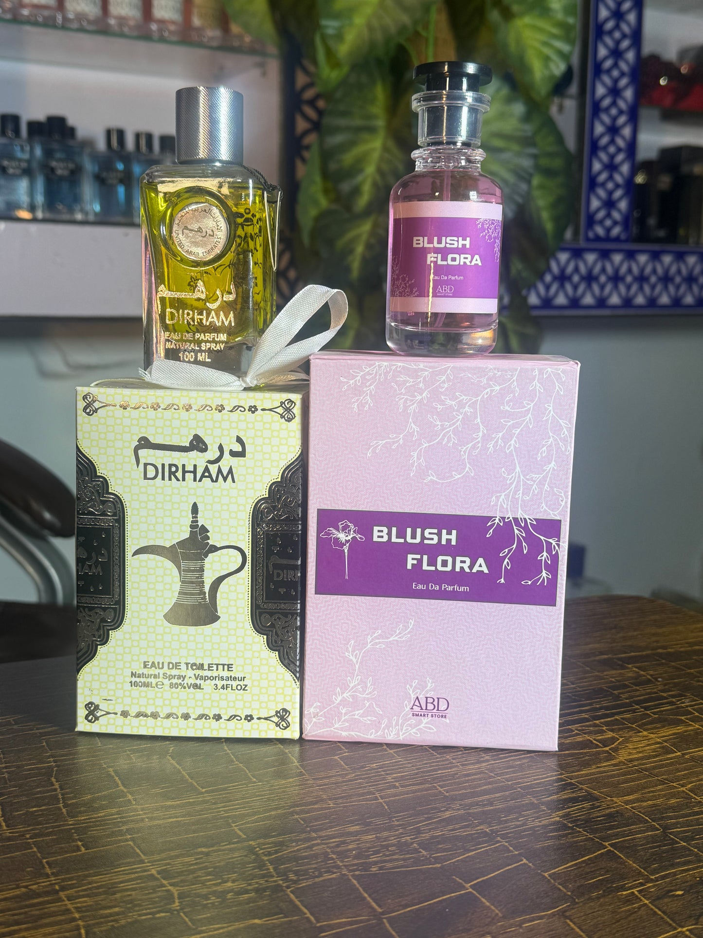 Dirham & Flush Flora