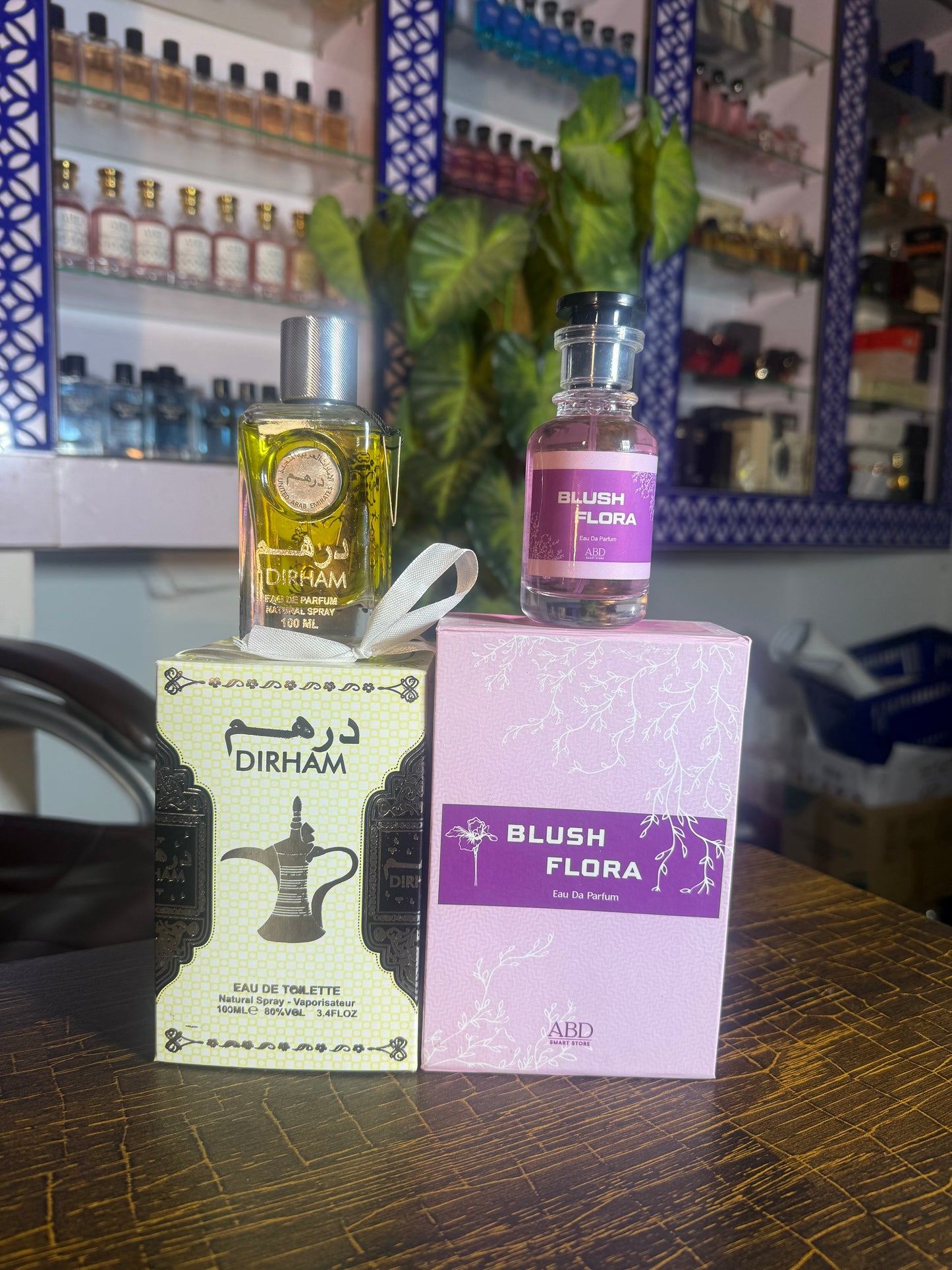 Dirham & Flush Flora